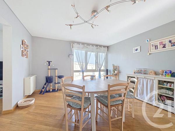 Appartement à vendre  6 pièces - 109 m 2   ANCENIS  - 44