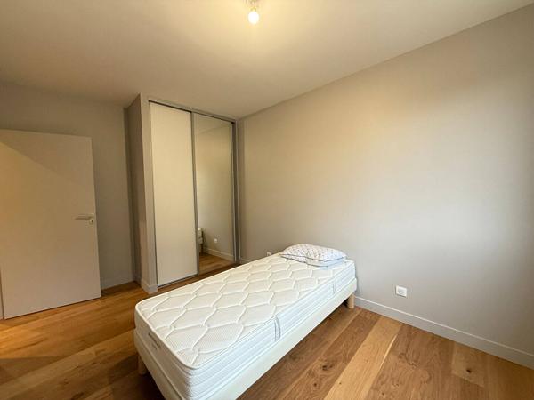 Maison 5 pièces 140 m² ST CYR AU MONT D OR