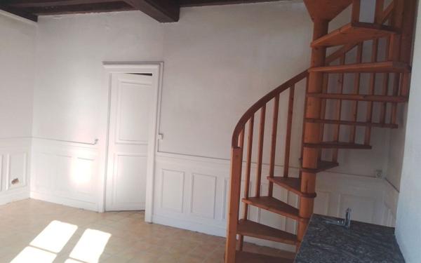 Maison à vendre    6 pièces •  Chaumont-sur-Tharonne