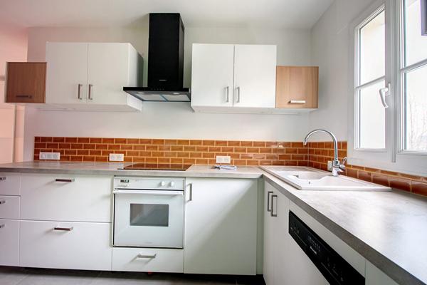 APPARTEMENT RUEIL-MALMAISON COEUR DE VILLE 4 PIECES 3 CHAMBRES AVEC BOX ET CAVE REFAIT A NEUF