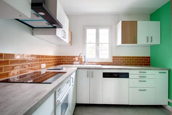 APPARTEMENT RUEIL-MALMAISON COEUR DE VILLE 4 PIECES 3 CHAMBRES AVEC BOX ET CAVE REFAIT A NEUF