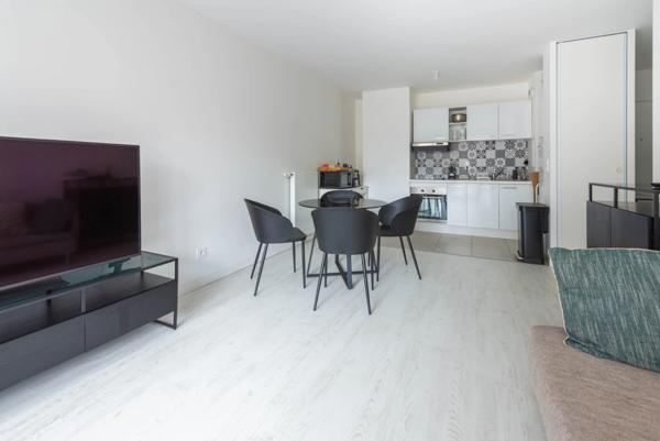 Investissement locatif à Clamart – Appartement récent 3 pièces avec balcon et parking