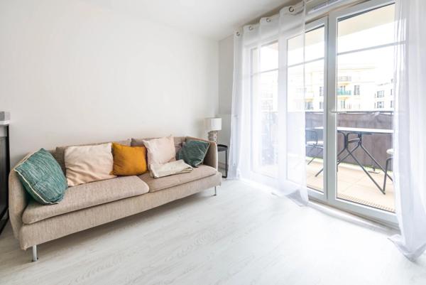 Investissement locatif à Clamart – Appartement récent 3 pièces avec balcon et parking