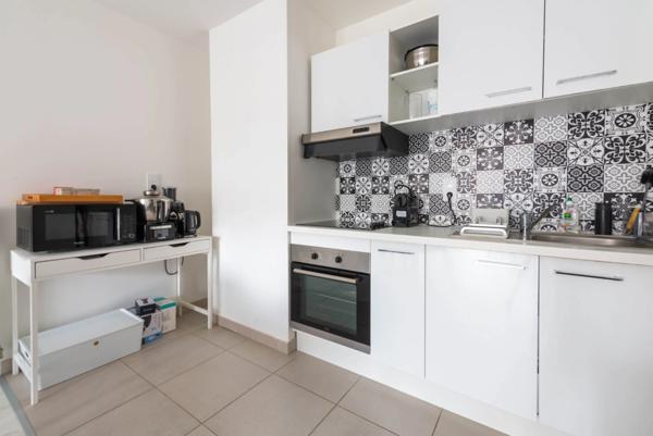 Investissement locatif à Clamart – Appartement récent 3 pièces avec balcon et parking