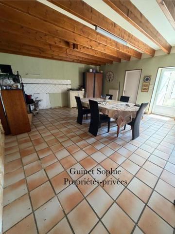 Maison Saint Jean D' Hermine 7 pièce(s) 166 m2
