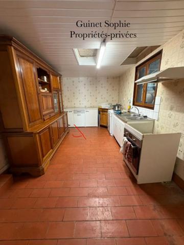 Maison Saint Jean D' Hermine 7 pièce(s) 166 m2