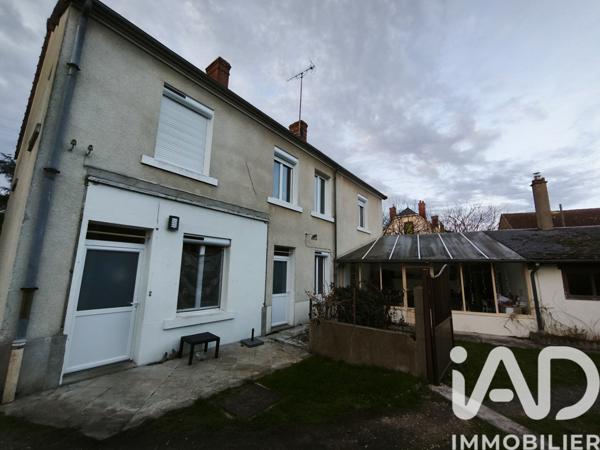 Immeuble à vendre 235 m² Chabris