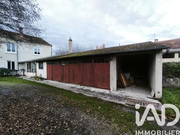 Immeuble à vendre 235 m² Chabris