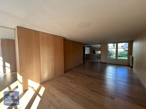 Appartement à louer 6 pièces 151.4m² Riom (63200)