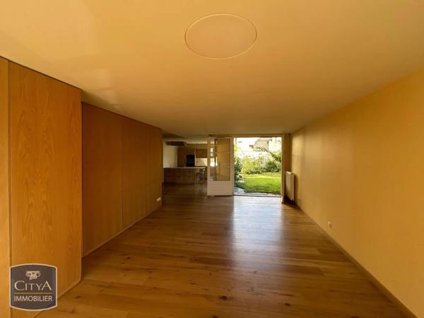 Appartement à louer 6 pièces 151.4m² Riom (63200)