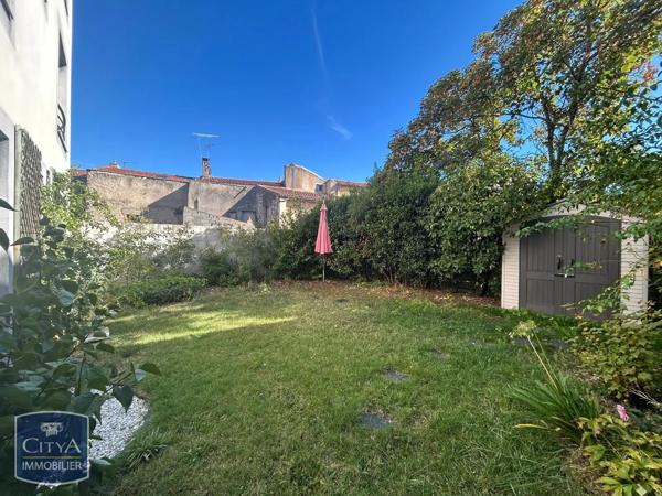 Appartement à louer 6 pièces 151.4m² Riom (63200)