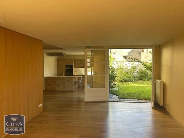 Appartement à louer 6 pièces 151.4m² Riom (63200)