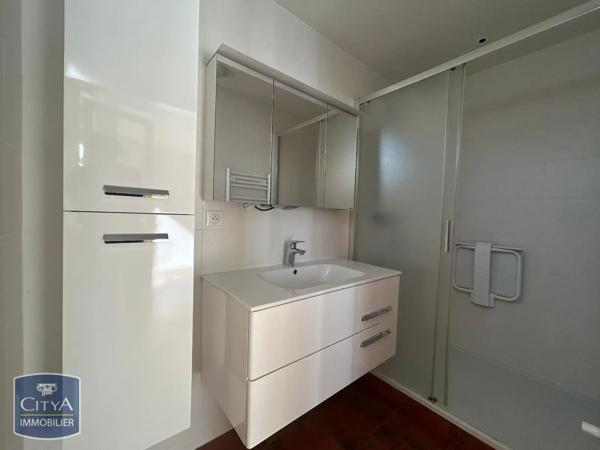 Appartement à louer 6 pièces 151.4m² Riom (63200)
