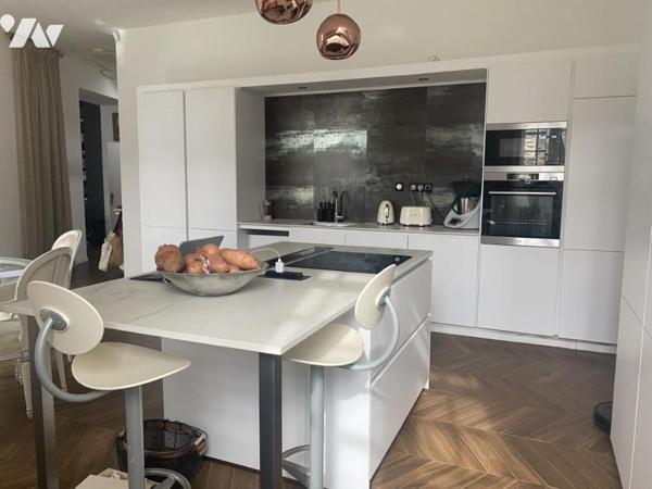 MAISON DE CARACTERE, BELLE ISLE EN TERRE