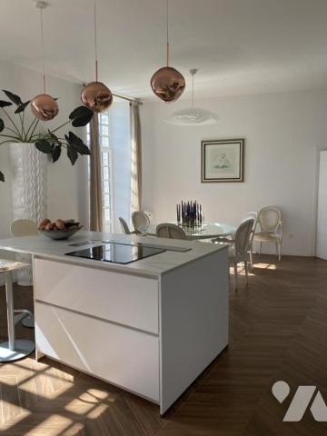 MAISON DE CARACTERE, BELLE ISLE EN TERRE