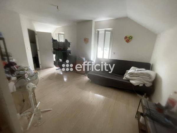 Immeuble 4 pièces - 85 m² Exclusivité efficity