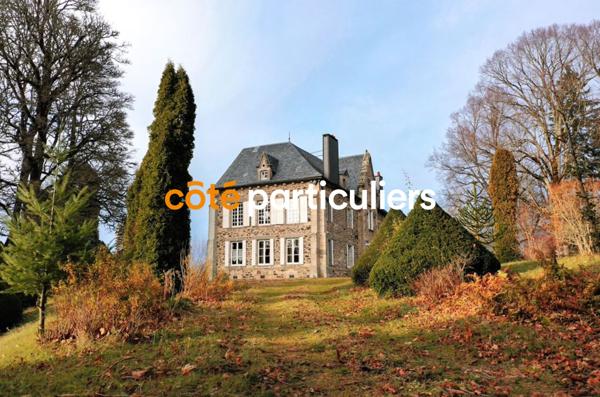 Vente
                Demeure720 m² - 10 Pièces -
                    Marcenat (15190)