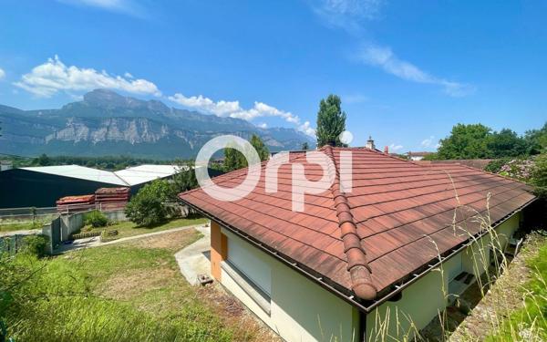 Maison à vendre    4 pièces •  Froges