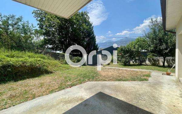 Maison à vendre    4 pièces •  Froges