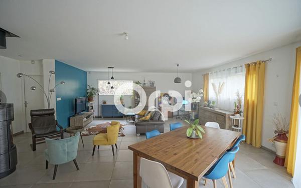 Maison à vendre    4 pièces •  Froges