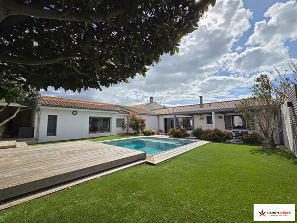 L'houmeau, propriété de plain-pied avec piscine. L houmeau