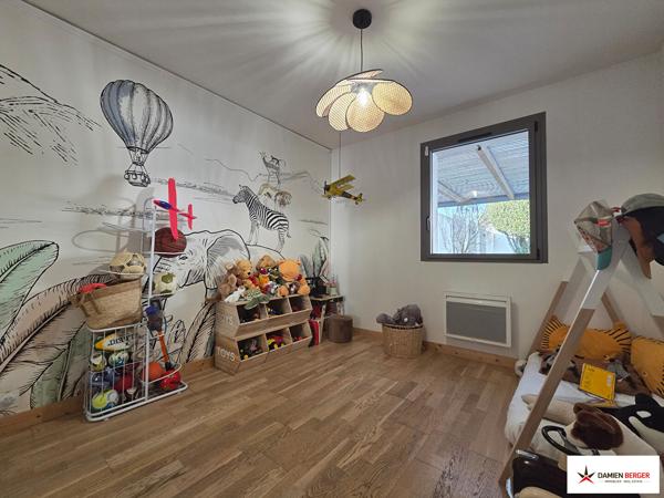 L'houmeau, propriété de plain-pied avec piscine. L houmeau