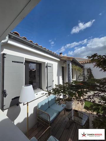 L'houmeau, propriété de plain-pied avec piscine. L houmeau
