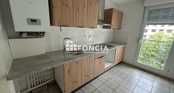 Location Appartement 4 pièces 88 m² - Vienne 38200