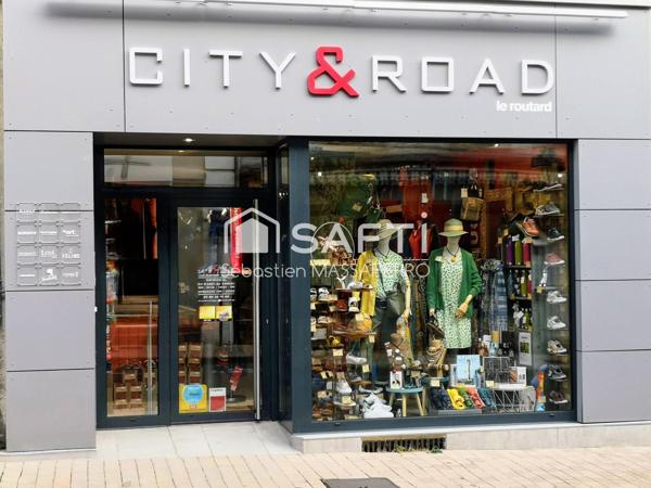 Boutique mode féminine au centre-ville de Cosne