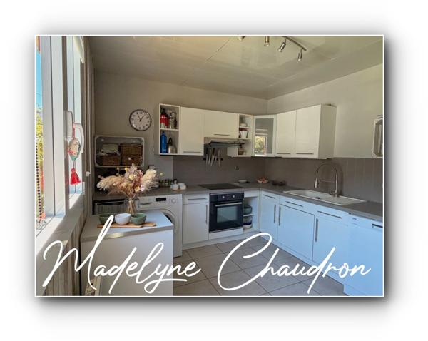 Maison à vendre à Itteville – 3 chambres, vie de plain-pied, véranda de 25 m², jardin clos et pompe à chaleur dans le secteur recherché du Domaine.
