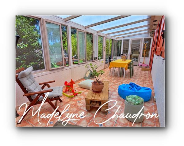 Maison à vendre à Itteville – 3 chambres, vie de plain-pied, véranda de 25 m², jardin clos et pompe à chaleur dans le secteur recherché du Domaine.
