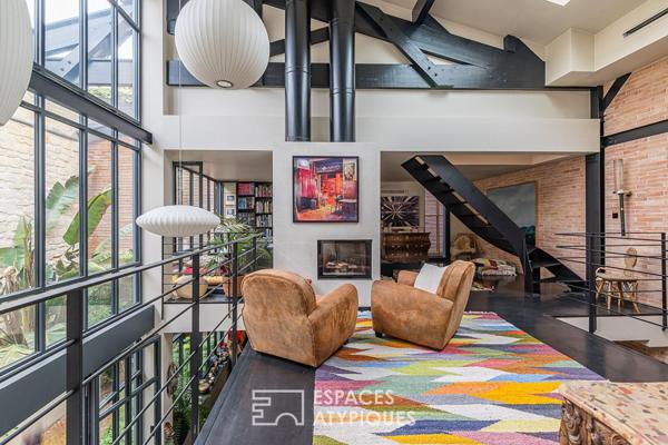 Un loft d’artiste spectaculaire et hors normes aux Chartrons