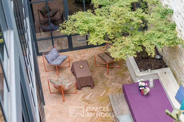 Un loft d’artiste spectaculaire et hors normes aux Chartrons