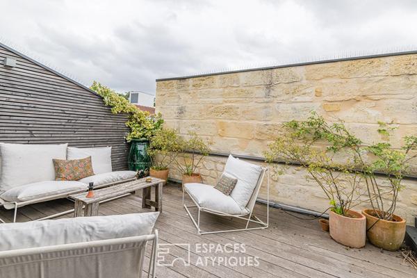 Un loft d’artiste spectaculaire et hors normes aux Chartrons