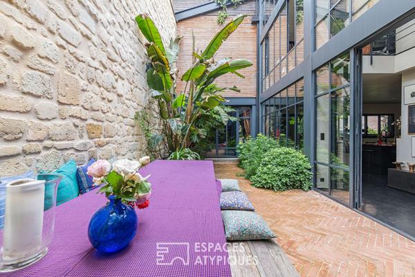Un loft d’artiste spectaculaire et hors normes aux Chartrons