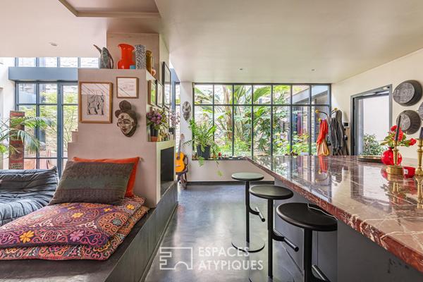 Un loft d’artiste spectaculaire et hors normes aux Chartrons