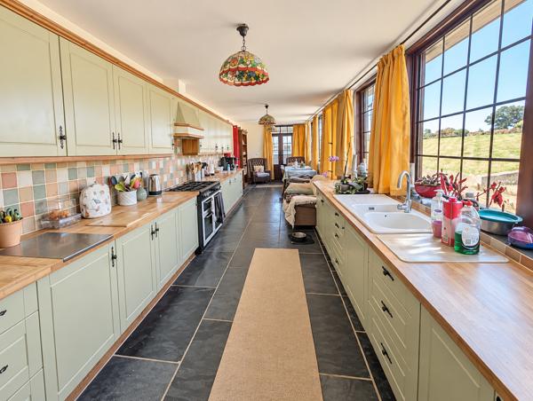 Maison à vendre à Plévin (22340) - Côtes-d'Armor