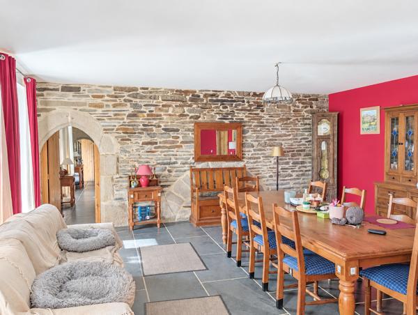 Maison à vendre à Plévin (22340) - Côtes-d'Armor