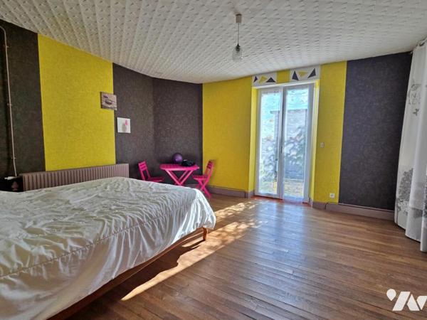 Maison de village avec exploitation agricole