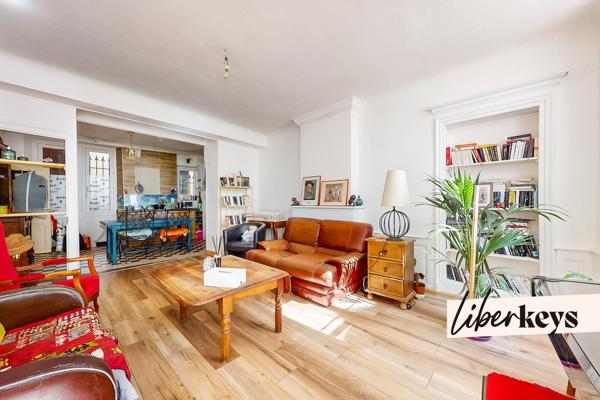 Bourg-en-Bresse hyper-centre : appartement 91 m² avec bureau, parking sécurisé à 50 m