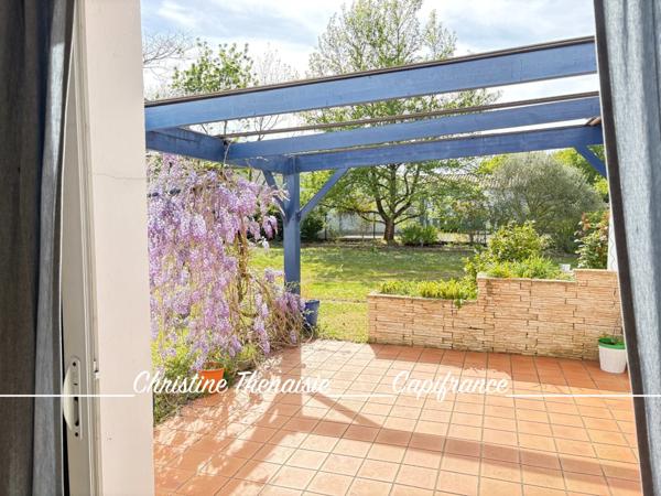 Maison à vendre sur un terrain de 2000 m2 - 4 chambres - Bureau - 3 salles d'eau - 3 wc - Dépendance de 110 m2 et garages LA GARNACHE (85)