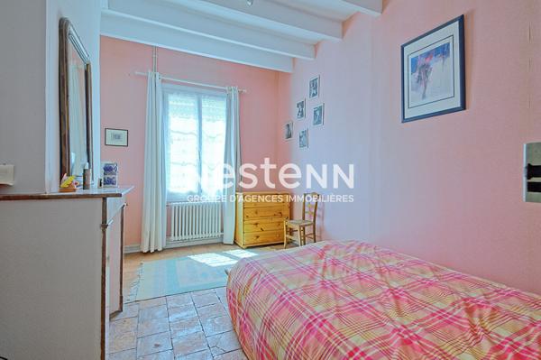 Maison de maître à vendre Vihiers centre ! 7 chambres ! 300 m² ! Jardin sans vis-à-vis, clos et dépendances - D6031