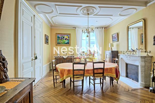 Maison de maître à vendre Vihiers centre ! 7 chambres ! 300 m² ! Jardin sans vis-à-vis, clos et dépendances - D6031