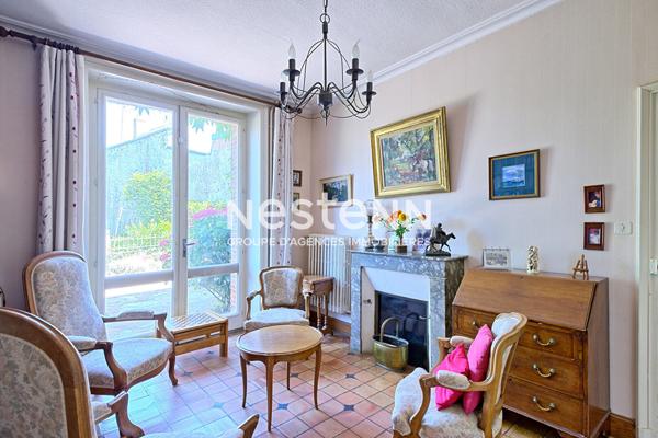 Maison de maître à vendre Vihiers centre ! 7 chambres ! 300 m² ! Jardin sans vis-à-vis, clos et dépendances - D6031
