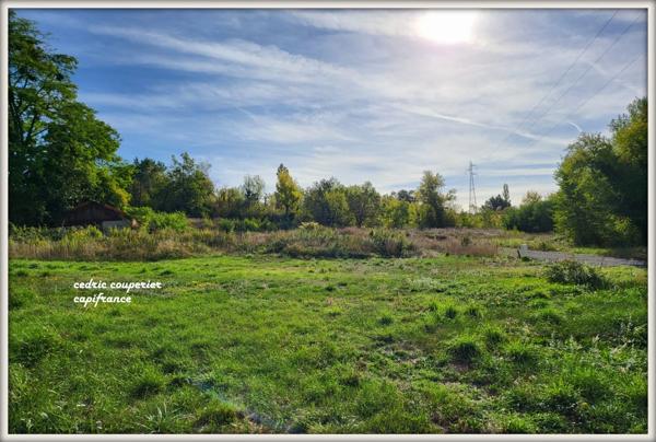 Terrain à vendre a CUSSET (03)