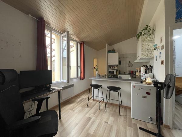 Trois appartements - hyper centre de Bordeaux