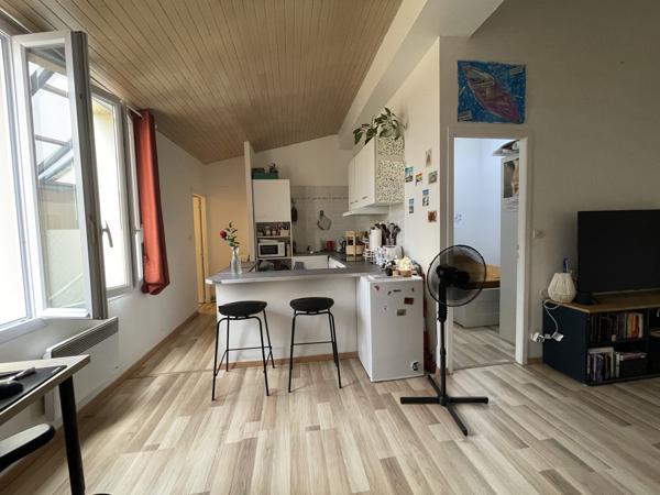 Trois appartements - hyper centre de Bordeaux