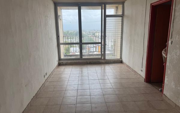 Appartement à vendre    5 pièces •  Pointe-à-Pitre