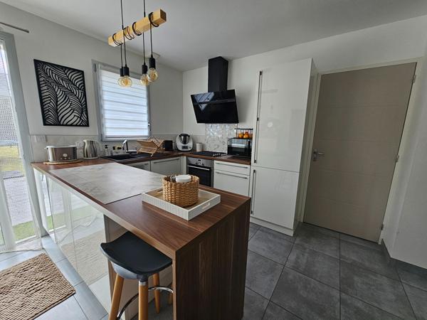 Maison 2016 plain-pied ? 3 chambres ? Parfait état - Pellouailles-les-Vignes
