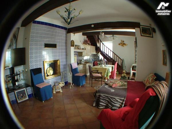 SAINT-GAUDENS CENTRE, maison F5 de 152 m² habitables sur parcelle de 330 m² avec balcon et terrasse.